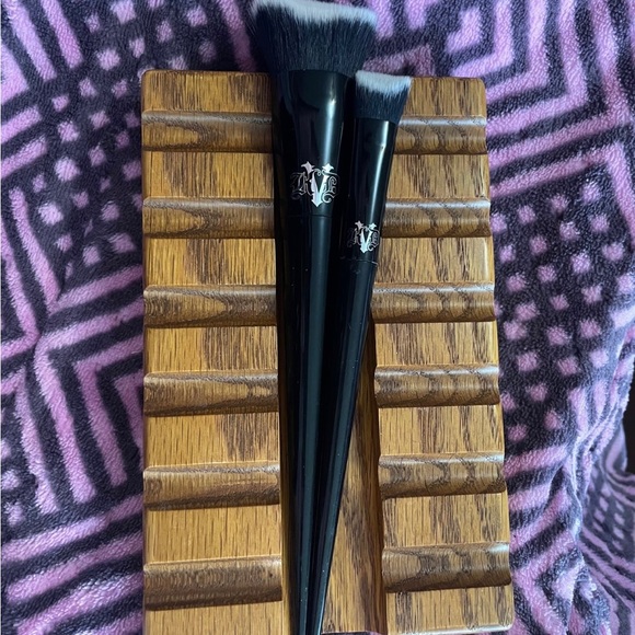 SOLD—KVD Lock It 10 & 40 brushes - Picture 4 of 4
